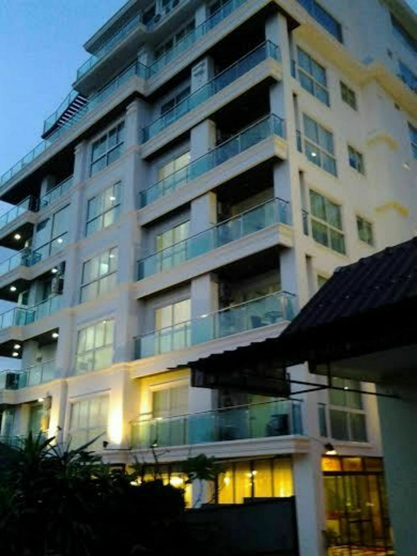 Goldstone Residency Patong , Phuket Apartment Екстериор снимка