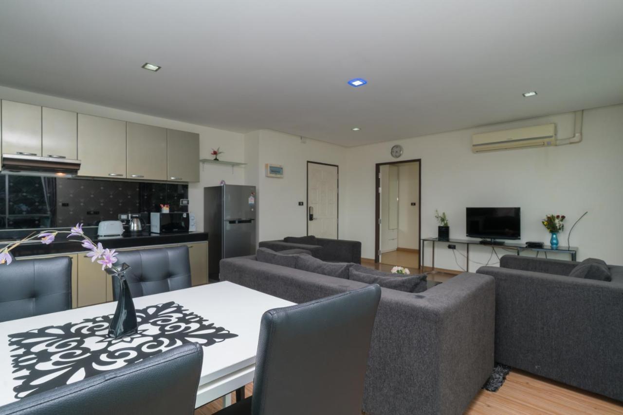 Goldstone Residency Patong , Phuket Apartment Екстериор снимка